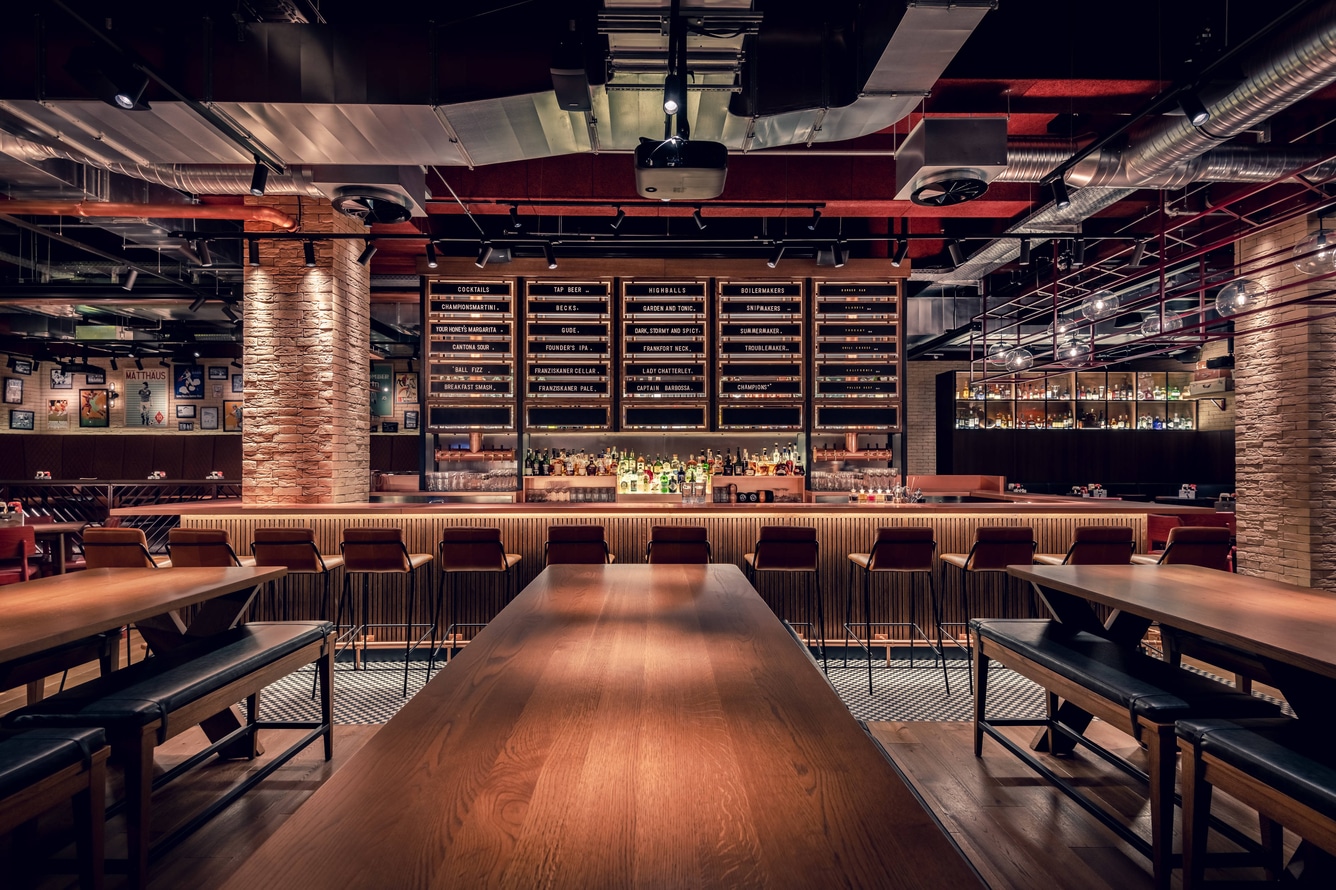 Champions - Bar & Restaurant
